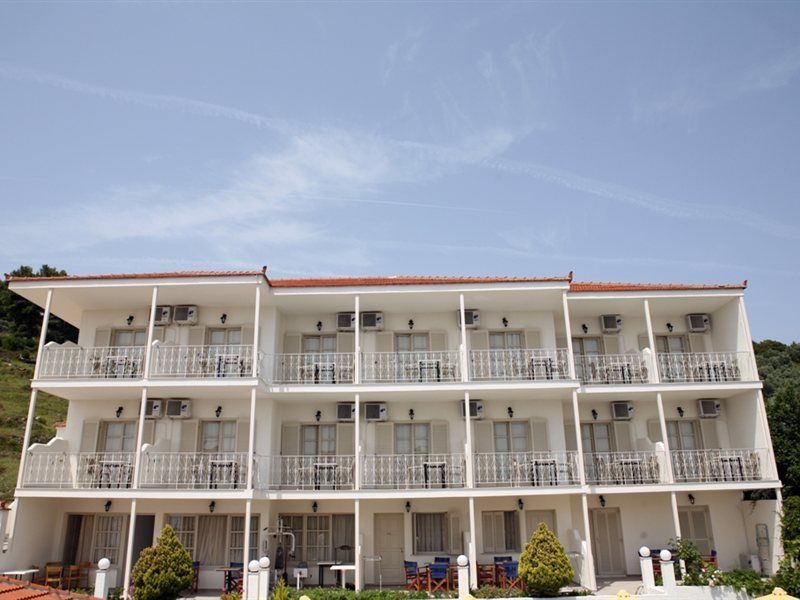 Hotel Nereides Патітірі Екстер'єр фото